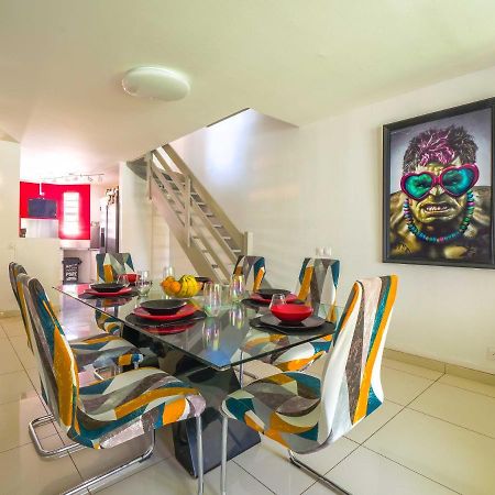 Triplex Yasuke: Vivez L'Experience Pop Art Et Geek En Plein Coeur De Petit-Bourg 빌라 외부 사진